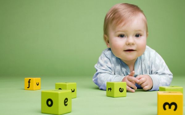 上街代生孩子让生命的奇迹更亲近我们,试管婴儿助力代生孩子